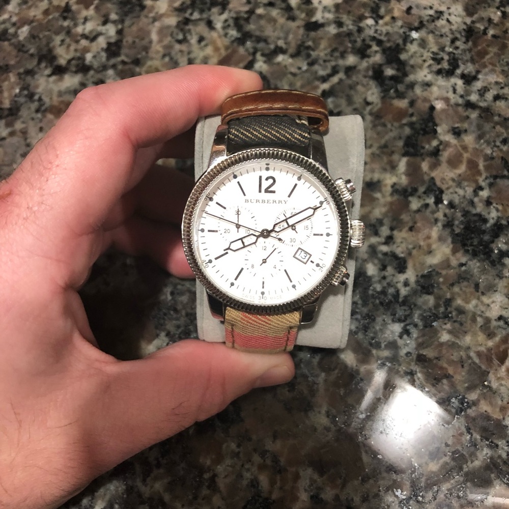 Burberry Watch - Picture 1 of 2